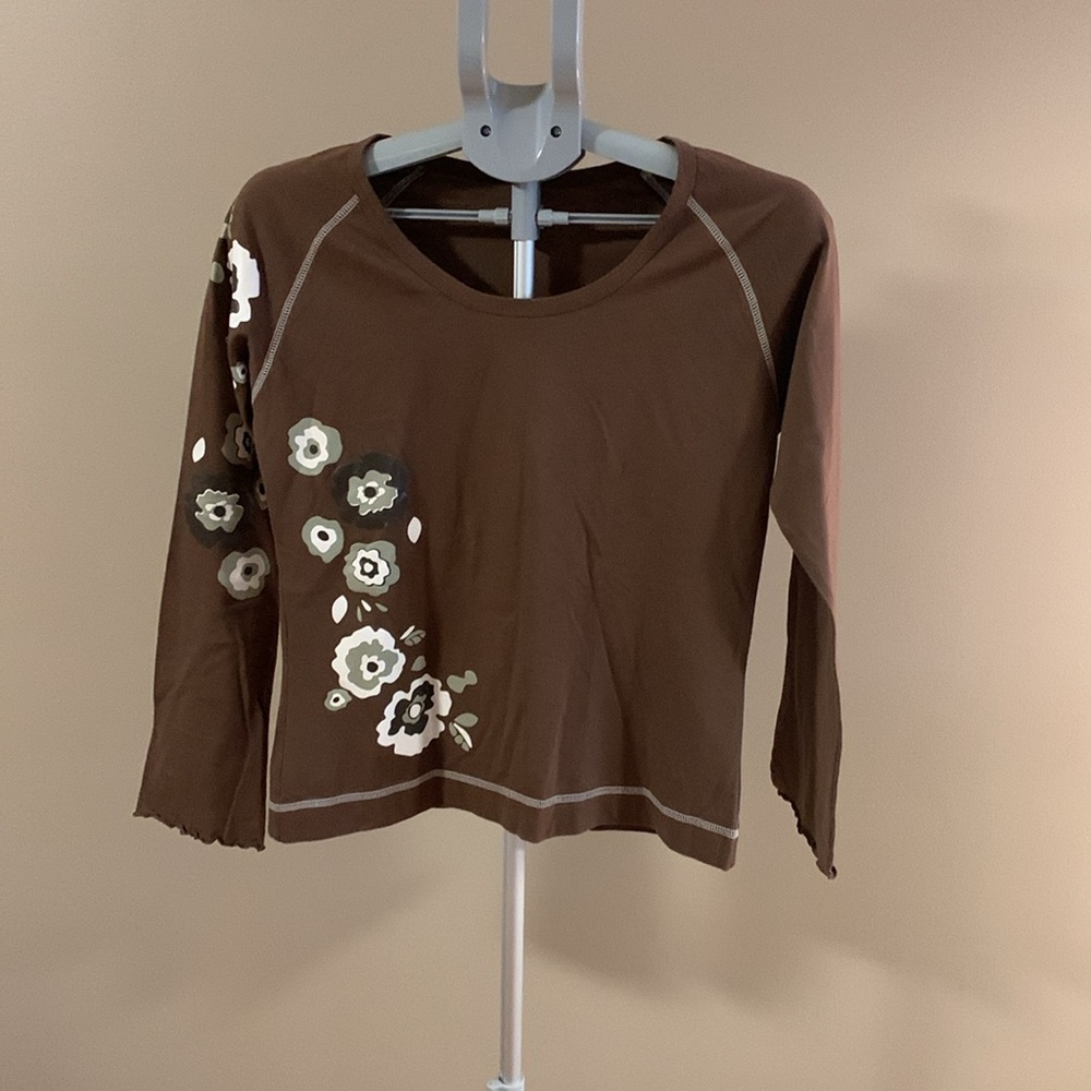 Lee Brown with Floral Design Long Sleeve T-Shirt Size Medium